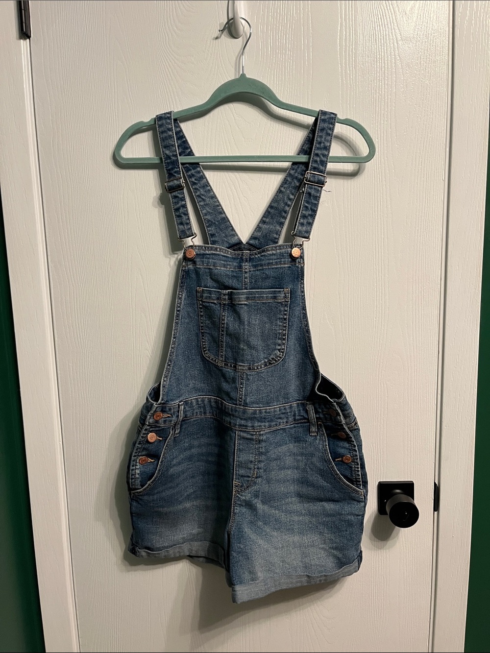 Old navy medium shorts overalls 87% cotton